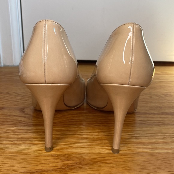 Stuart Weitzman Patent Leather Nude Heels, EU 37 - Picture 8 of 13